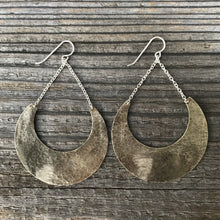 Load image into Gallery viewer, Hammered Dangle Earring *NEW*