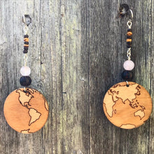 Load image into Gallery viewer, Small Wooden Earth Earring